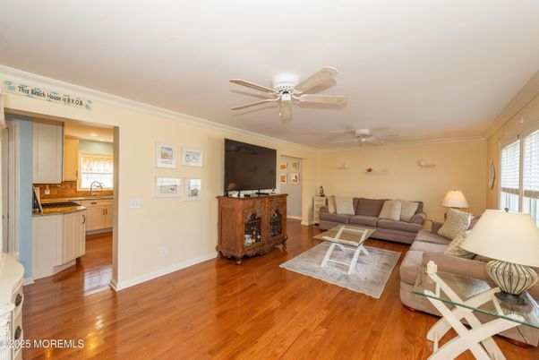 Interior, Kitchen, Living room, Recessed Lighting, Wood Texture Flooring