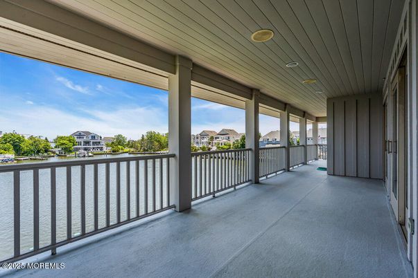 Exterior, Recessed Lighting