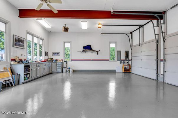 Garage, Interior
