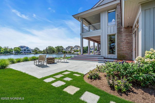 Backyard, Exterior, Water