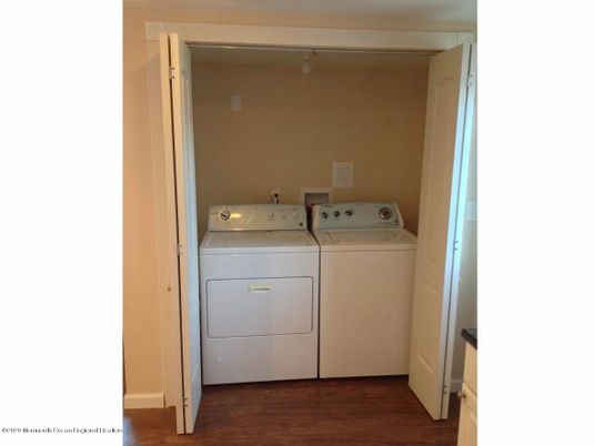 Interior, Utility Closets, Washer, Wood Texture Flooring