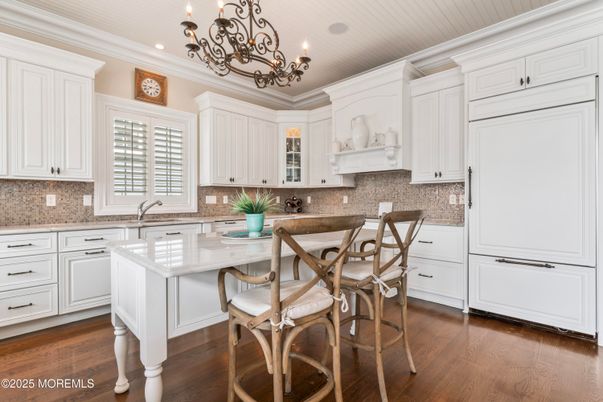 Chandelier, Dining room, Interior, Kitchen, Recessed Lighting, Wood Texture Flooring