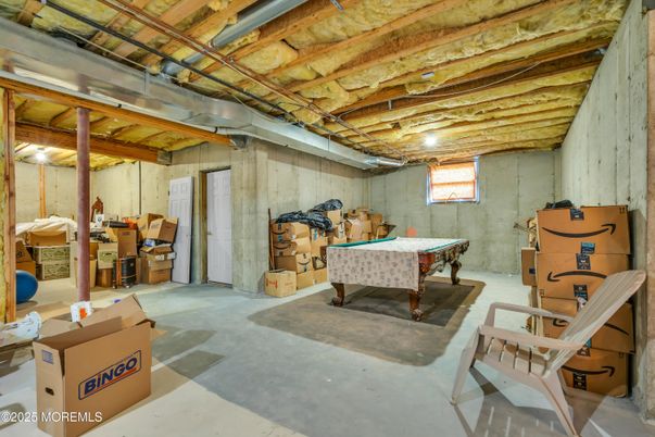 Game Room, Interior