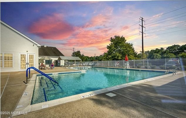 Exterior, Playground, Pool