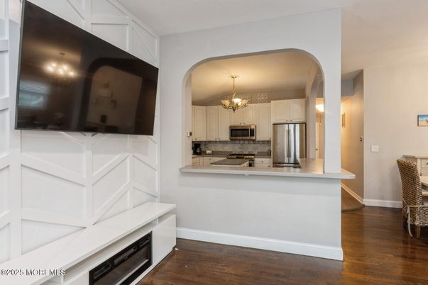 Chandelier, Interior, Kitchen, Stainless Steel Appliances, Wood Texture Flooring