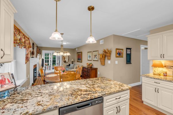 Interior, Kitchen, Pendant Lights, Recessed Lighting, Wood Texture Flooring
