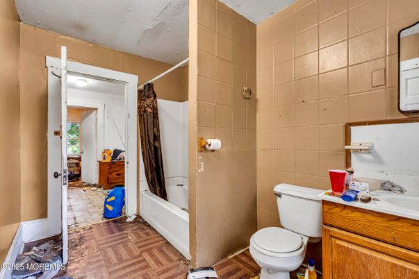Bathroom, Interior, Wood Texture Flooring