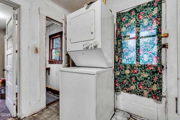 Interior, Utility Closets, Washer