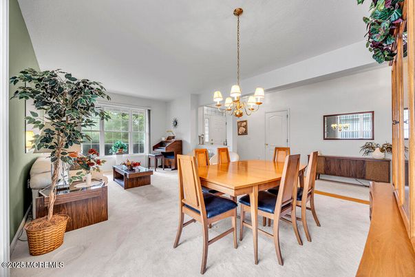 Chandelier, Dining room, Interior