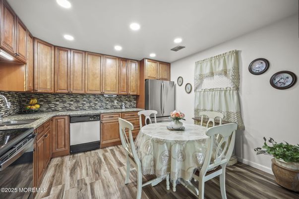Dining room, Interior, Kitchen, Recessed Lighting, Wood Texture Flooring
