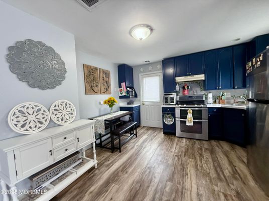 Interior, Kitchen, Wood Texture Flooring