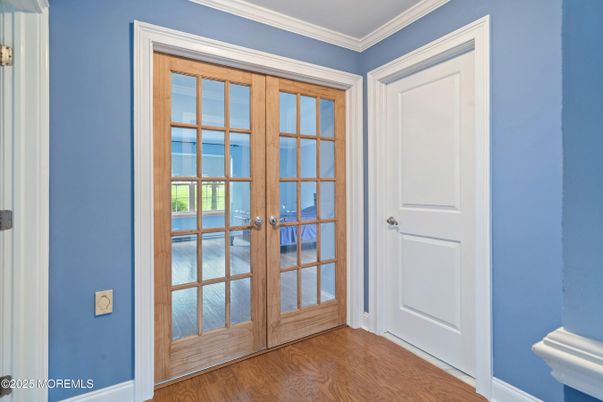 Empty room, Interior, Water, Wood Texture Flooring
