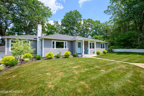 Backyard, Exterior, Facade, Ranch