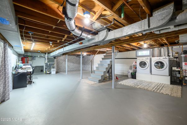 Interior, Utility Closets, Washer, Wooden Beams