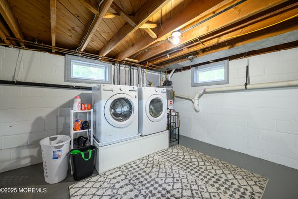Interior, Washer, Wooden Beams, Wooden Ceilings