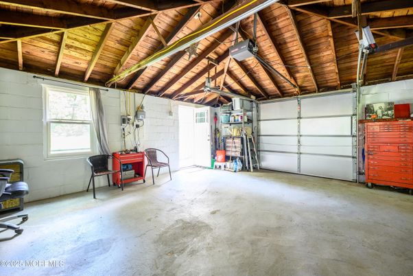 Garage, Interior, Wooden Beams, Wooden Ceilings