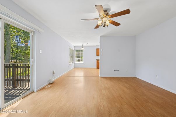 Empty room, Interior, Pendant Lights, Wood Texture Flooring