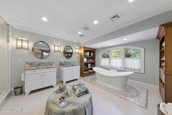 Bathroom, Dual Sink Vanities, Free Standing Baths, Interior, Recessed Lighting