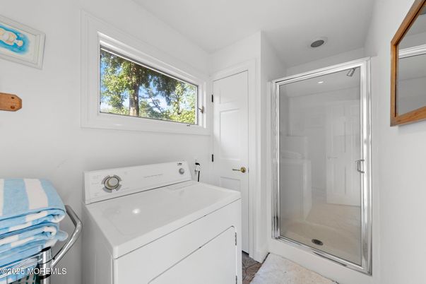 Bathroom, Glass Shower, Interior, Washer