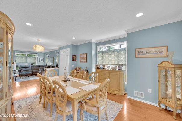 Chandelier, Dining room, Interior, Living room, Recessed Lighting, Wood Texture Flooring