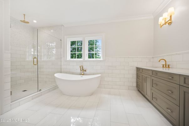 Bathroom, Free Standing Baths, Glass Shower, Interior, Recessed Lighting