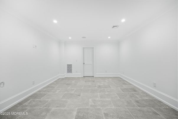 Empty room, Interior, Recessed Lighting