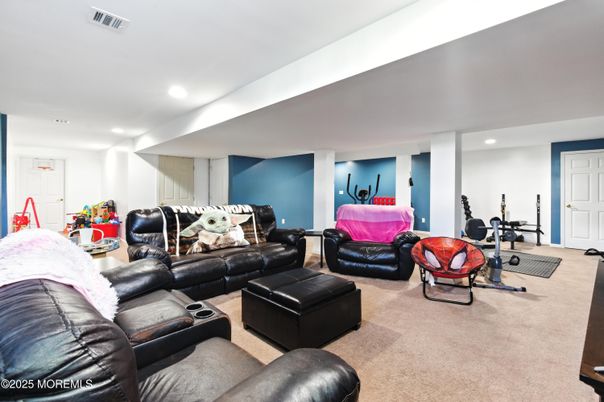 Fitness Equipment, Interior, Living room, Recessed Lighting