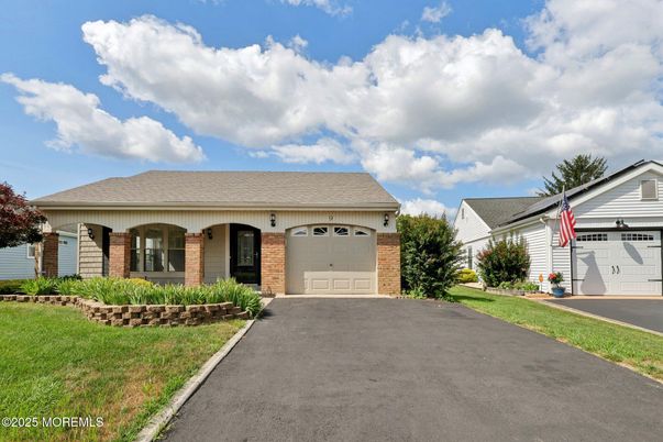 Attached, Exterior, Facade, Brick Facade, Ranch