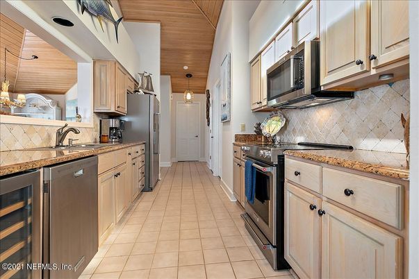 Interior, Kitchen, Pendant Lights, Wooden Ceilings
