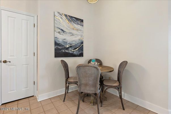 Dining room, Interior