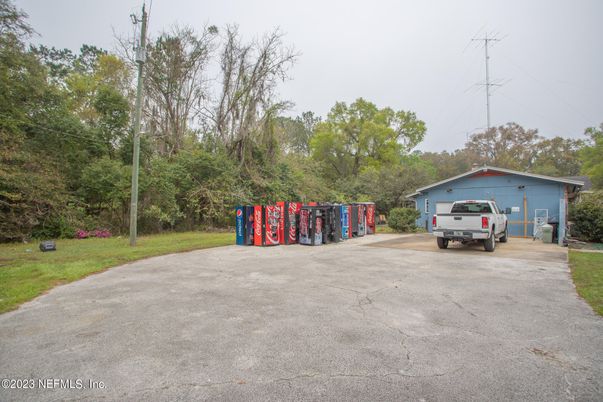 Backyard, Detached Garage, Exterior