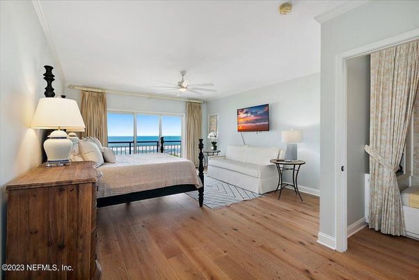 Bedroom, Interior, Water, Wood Texture Flooring