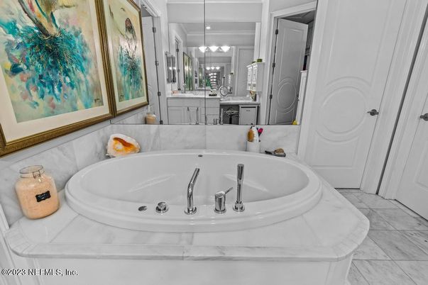 Bathroom, Interior, Marble, Pendant Lights