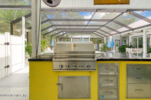 Exterior, Sun Room