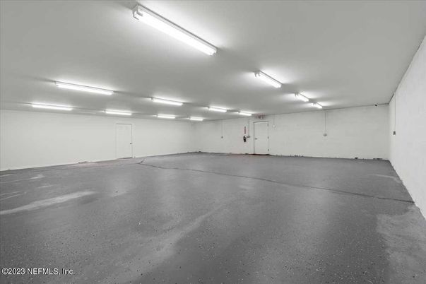 Garage, Interior