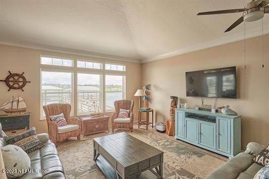 Interior, Living room, Water
