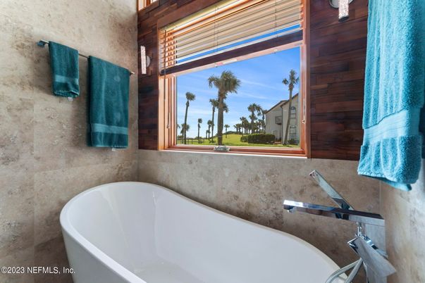 Bathroom, Free Standing Baths, Interior