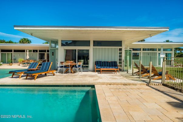 Exterior, Pool, Water