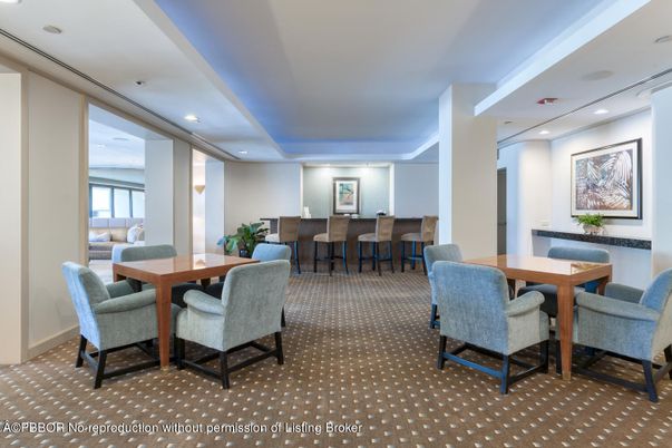 Dining room, Interior, Recessed Lighting