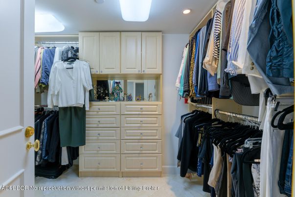 Interior, Recessed Lighting, Walk-in Closets