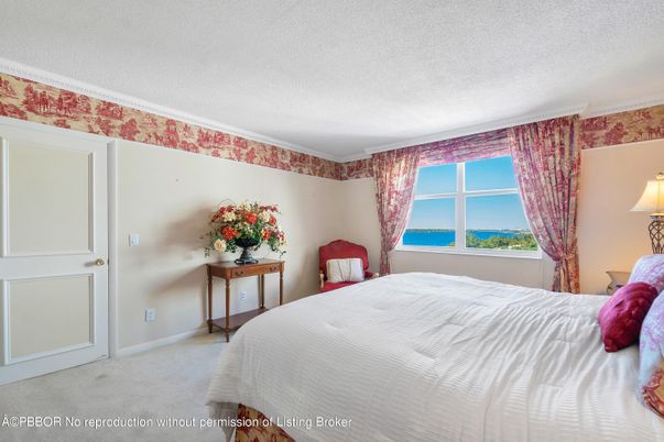 Bedroom, Interior, Water
