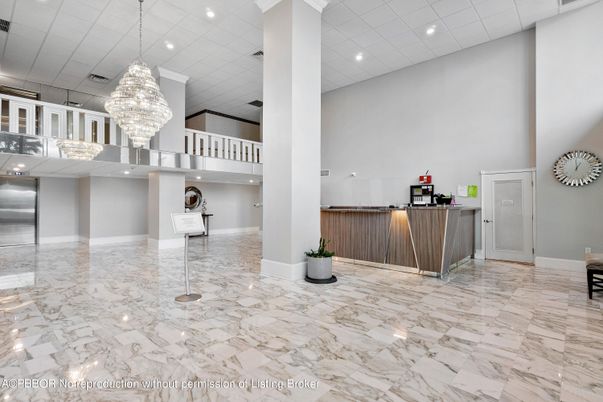 Chandelier, Interior, Marble, Recessed Lighting