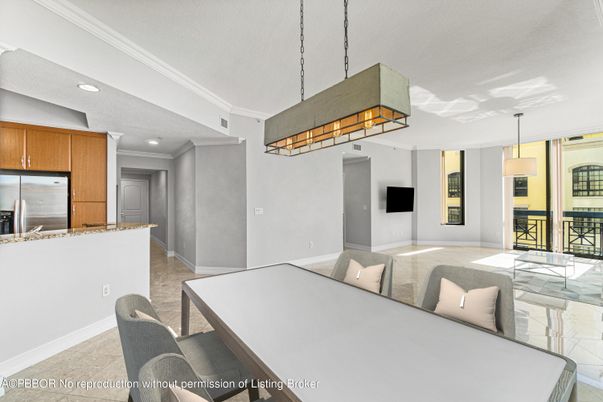 Dining room, Interior, Kitchen, Pendant Lights, Recessed Lighting