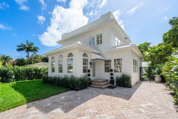 Backyard, Exterior, Facade, Mediterranean