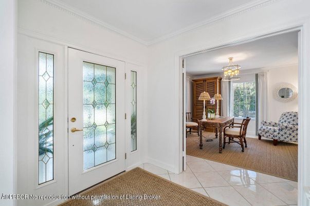 Dining room, Interior