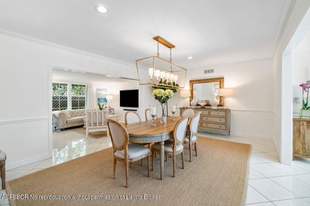 Dining room, Interior, Pendant Lights, Recessed Lighting