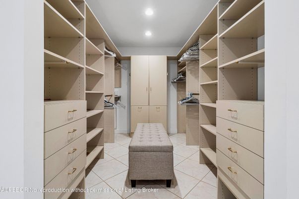 Interior, Recessed Lighting, Walk-in Closets