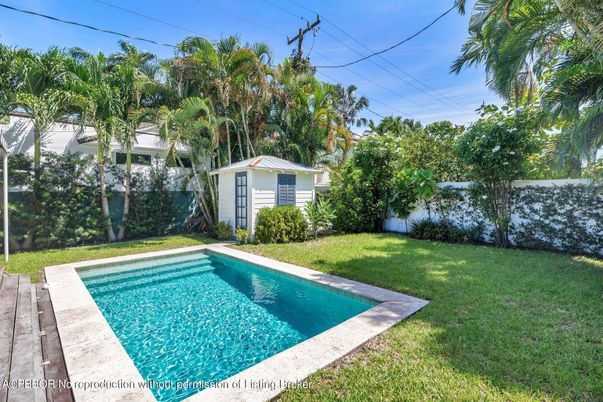 Backyard, Exterior, Pool