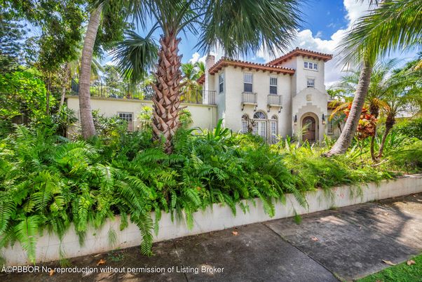 Backyard, Exterior, Facade, Spanish Mediterranean
