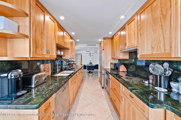 Interior, Kitchen, Recessed Lighting